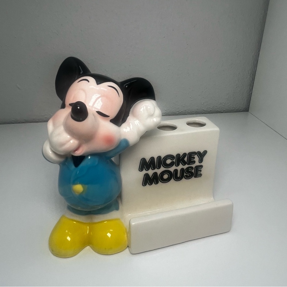 Vintage Disney Mickey Mouse Toothbrush Holder Bathroom Made in Japan Retro - Picture 2 of 8